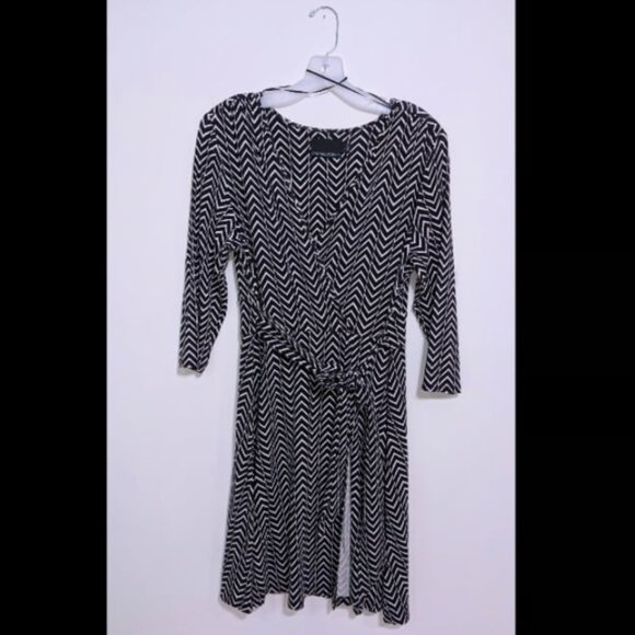 Cynthia Rowley black & white chevron stripe wrap dress tie waist Wom Large - Picture 1 of 9